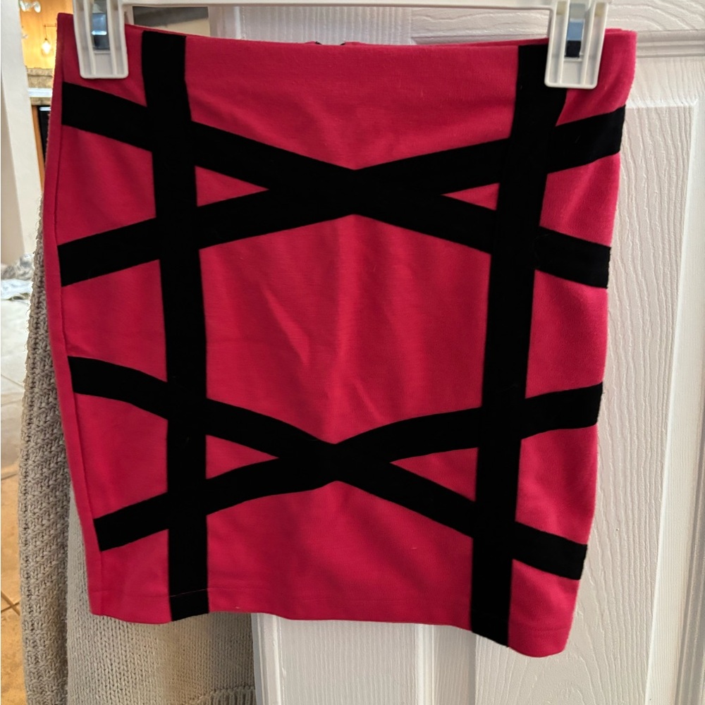 New Charlotte Russe pink and black mini skirt